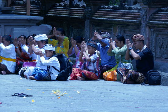 Hier eine Zeremonie, für welchen Anlass wissen wir nicht.