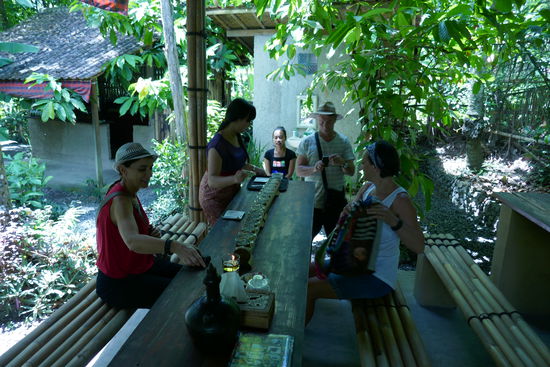 Am Ende des Rundgangs bekamen wir kostenlos, sämtliche Geschmacksrichtungen, die Kaffee und Tee haben kann, zum testen.