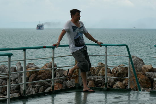 Auf der Fähre .... der "alte" Mann und das Meer ...... 