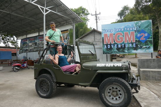 Unser Jeep, gleich gehts los.