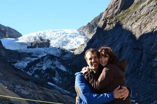 Der Franz Josef Gletscher mit zwei verliebten Österreichern