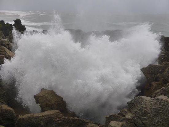 Blowhole - Pancake Rocks