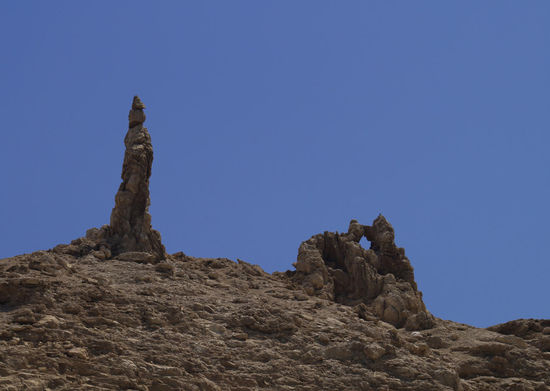 Hier, gegenüber vom Toten Meer, soll Lots Frau zur Salzsäule erstarrt sein.