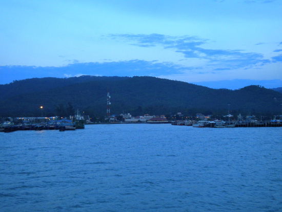 Angekommen ... Hafen von Samui