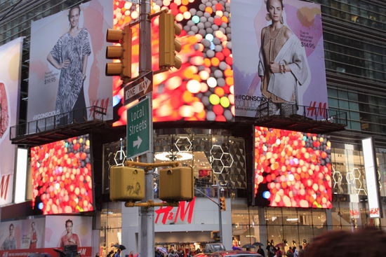 Bunte Reklame überall