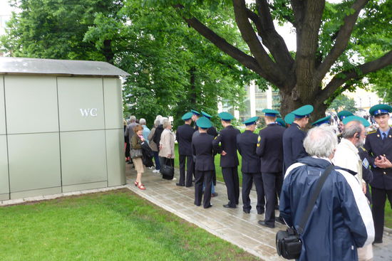 Kapazitätsengpässe am "Stillen Örtchen"