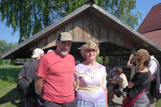 Begegnungen: Anna bringt uns die historischen Schätze näher und achtet auf Disziplin; sie spricht sehr gut deutsch, hat Germanistik studiert