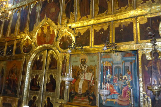 Die Hauptikone einer Kathedrale findet sich immer als zweite rechts vom Priesterportal