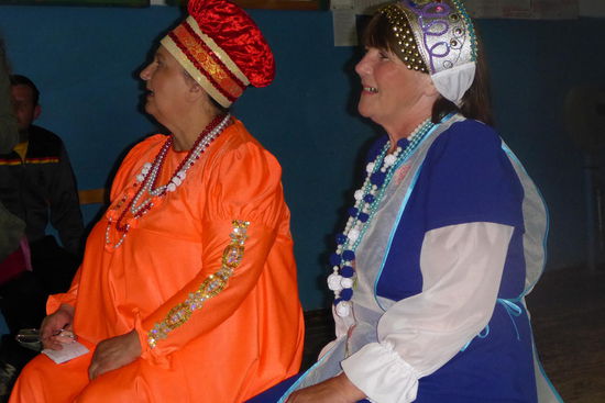 Nach der freundlichen Verköstigung werden ...