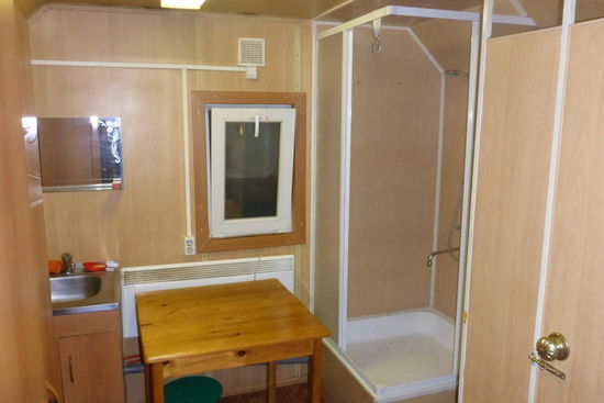 Warme Dusche im Büro des Sportzentrums