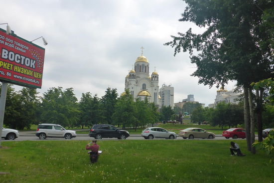 Die Blutskathedrale in Jekatarinburg, errichtet an der Stelle, an der in der Nacht vom 16. zum 17.7.1918 der Zar und 10 Familienmitglieder im Keller ihres Anwesens von Bolschewiken erschossen wurden. Die Dynastie der Romanows stellte seit 1613 die Zaren