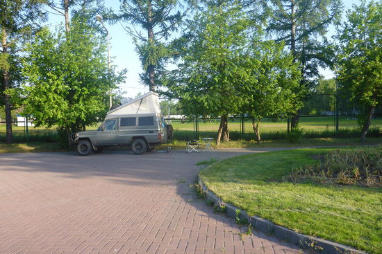 ... am Stadion "Roter Stern"