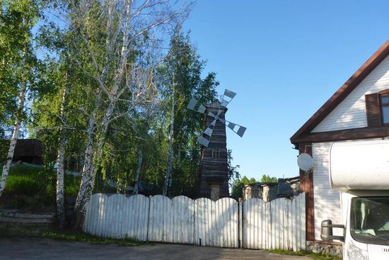 Camp voller Plagegeister vor Novosibirsk ...