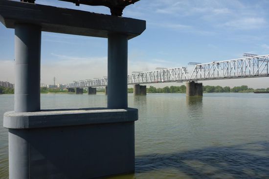 Blick zum anderen Ufer des Ob