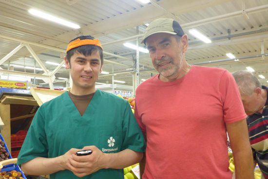 Begegnungen: Pjotr aus Tadschikistan verkauft mir Walnüsse fürs Müsli