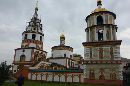 Die Gotteserscheinungs-Kathedrale, etwa 350 Jahre alt, im "sibirischen Barock", ein Konglomerat aus europäischem Barock und altrussischen Motiven