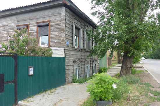 ... allerdings versinken die Häuser ...