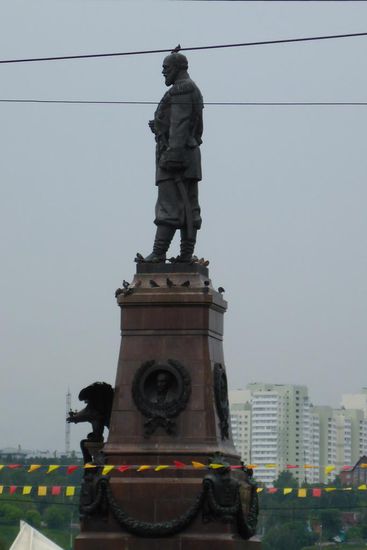 Zar Alexander III., "Vater der Transsisb", mit respektloser Taube