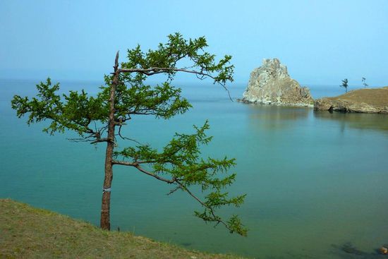 ... wie in (künstlich angelegten) japanischen Gärten ...