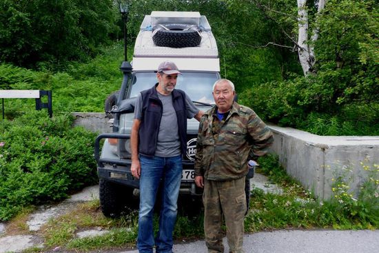 Begegnungen: Sergej aus Irkutsk fährt einen Tieflader, er interssiert sich für den Toyo