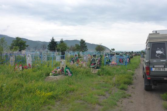 Sibirischer Friedhof 30 km vor Ulan Ude