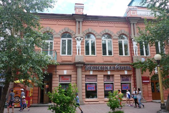 Eines der schönsten Kaufmannshäuser in der Stadt
Im 19. Jahrhundert war Ulan Ude eine reiche Handelsstadt, insbesondere der Handel mit China florierte