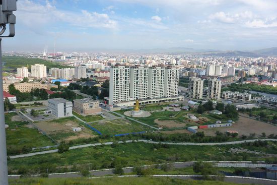 Ulaanbaatar 10.-14.7.2014, Tage 57-61; 11.002 km. 1350 m üNN
Kälteste Hauptstadt der Welt, die Durchschnittstemperatur im Januar beträgt  - 27 Grad Celsius