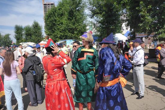 Das Naadamfest wird jährlich am ersten Juniwochenende gefeiert ...