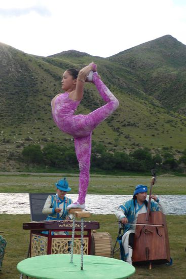 täglich 2- 3 Stunden