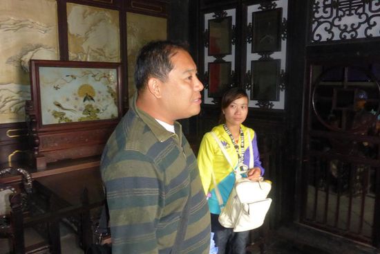 ... Ma, unser Guide in China, übersetzt