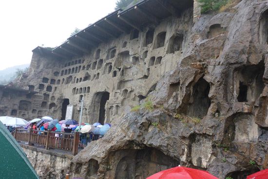 Luoyang war im 8. Jahrhundert Kaiserstadt und eine der größten Städte der Welt ..