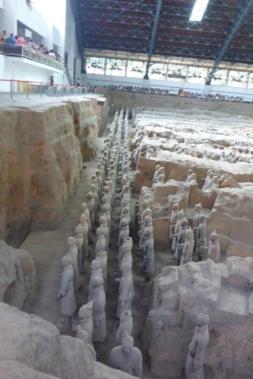So kam es zu der riesigen  Grabanlage mit rund 7000 Figuren