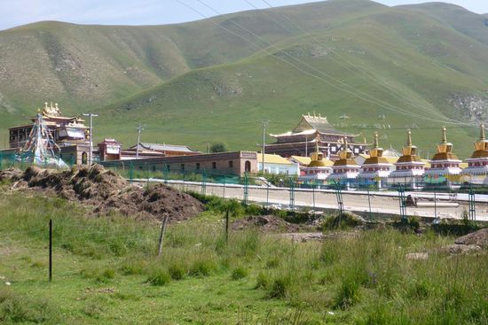 Jedes Dorf hat seine Tempelanlage