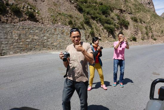 ... das kenne ich schon, fotographierende Eingeborene