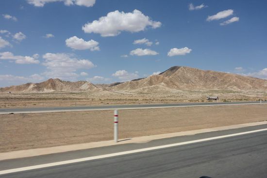 ... in Wüstenlandschaft ...