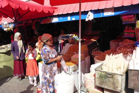 Groß und Klein ist unterwegs