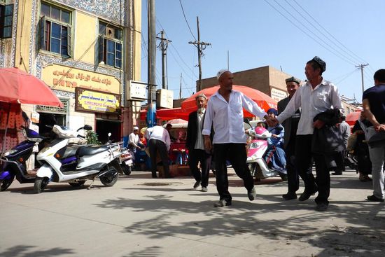 ... Hand in Hand ...