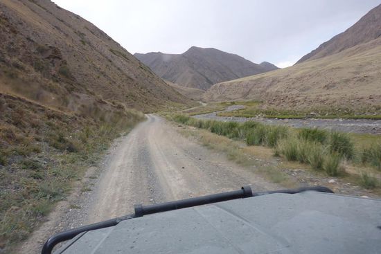 ... und Schotterpisten ...