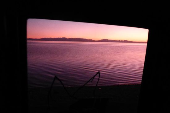 ... in traumhafter Kulisse
"Schon komisch, Markos, aber die meisten Menschen gehen das Leben falsch an.Sie glauben, es nach ihren Wünschen auszurichten. Aber in Wahrheit richten sie es nach ihren Ängsten aus. An dem, was sie nicht wollen"
Traumsammler von Khaled Hosseini