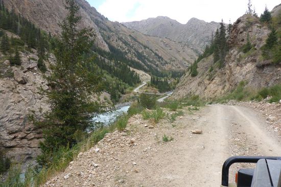 ... das Tal ist mal enger ...