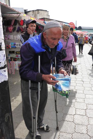 Bettler am Eingang des Basars