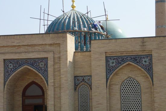 Renovierungsarbeiten am Moyie Mubarek Bibliotheks-Museum ...