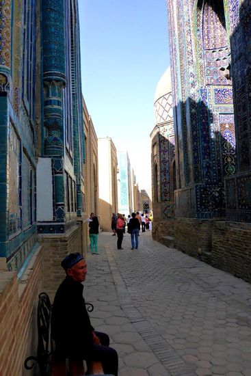 .... in der Straße der Mausoleen