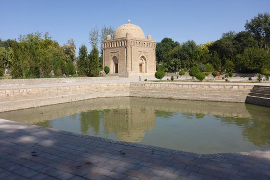 Das Ismail Samani Mausoleum aus dem Jahr 905 ist das älteste muslimische Bauwerk von Bukhara ...