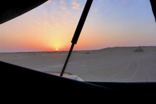 Sonnenaufgang im Wüstencamp