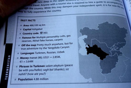 Der Wüstenstaat ist ausgesprochen dünn besiedelt ...