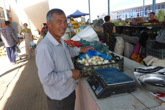 ... bei ihm sehr aromatische Paprika,
2 kg für 60 Eurocent