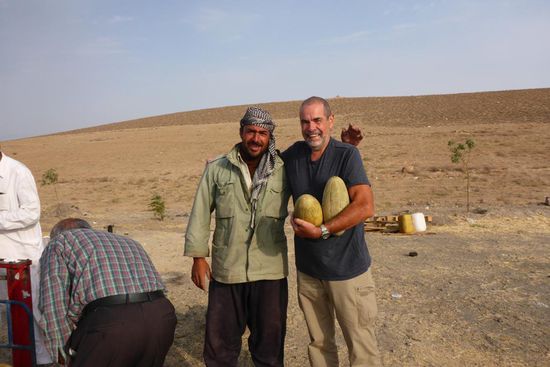 Zwei süße Melonen für 50 000 Rial (1,25 Euro)