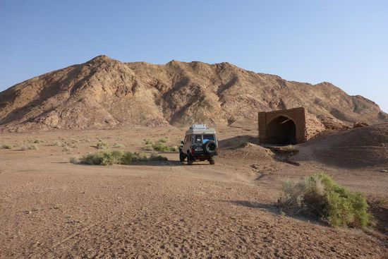 ... in der Nähe eine Zisterne