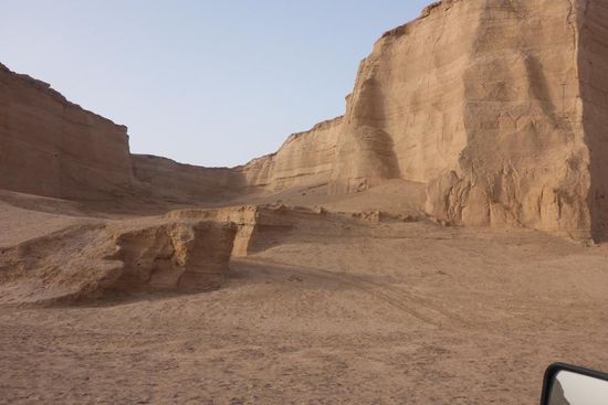 Hier in der Nähe wurden 72 Grad Celsius gemessen, einer der heißesten Orte der Erde